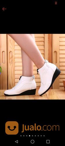 Boots ankle Martin luthers populer kekinian