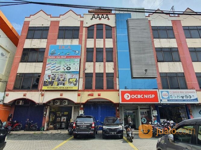 Ruko Pusat Kota di Jalan Raden Saleh, Surabaya