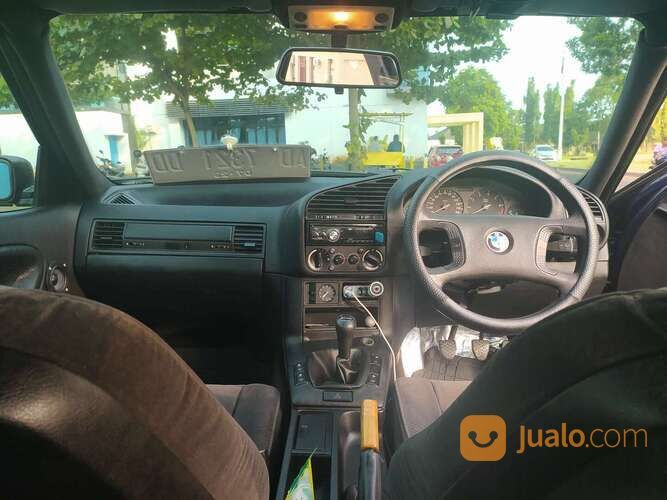 BMW E36 320I m52b20