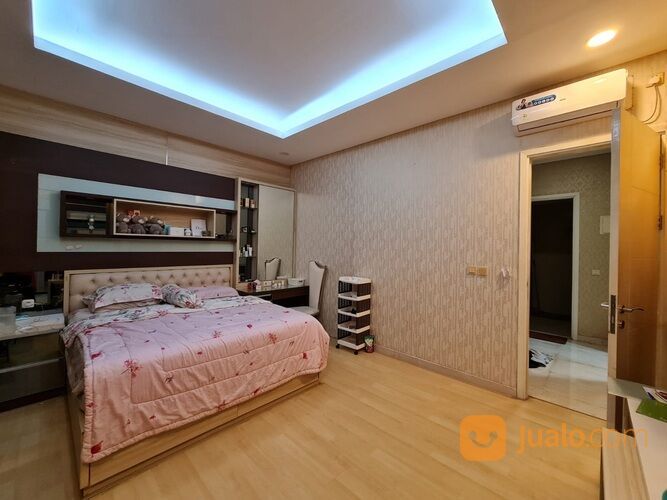 Rumah Golf Residence Kemayoran 8x25 Hadap Golf Full Furnish 5KT