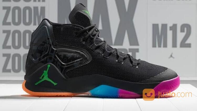 NIKE AIR JORDAN MELO 12