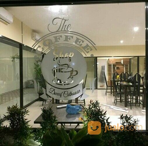 Toko Stiker Kaca di Surabaya, Sticker Sandblast, stiker Es buram, Kaca Film One Way Vision, Skotlet