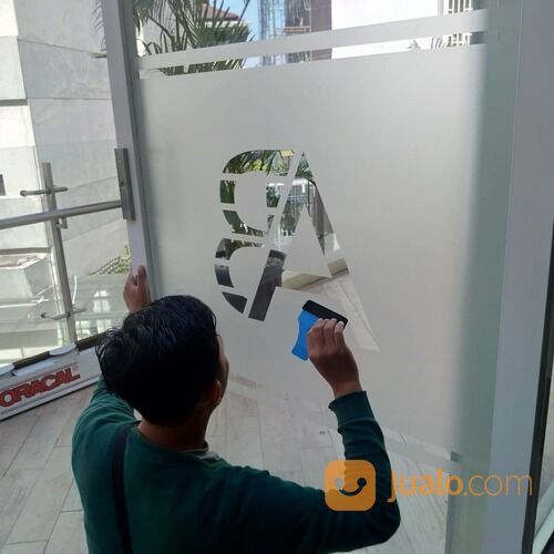 Toko Stiker Kaca di Surabaya, Sticker Sandblast, stiker Es buram, Kaca Film One Way Vision, Skotlet