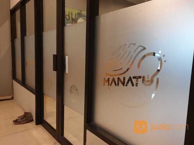 Toko Stiker Kaca di Surabaya, Sticker Sandblast, stiker Es buram, Kaca Film One Way Vision, Skotlet