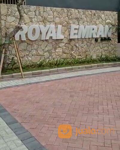 Royal Emran Kedamean Gresik