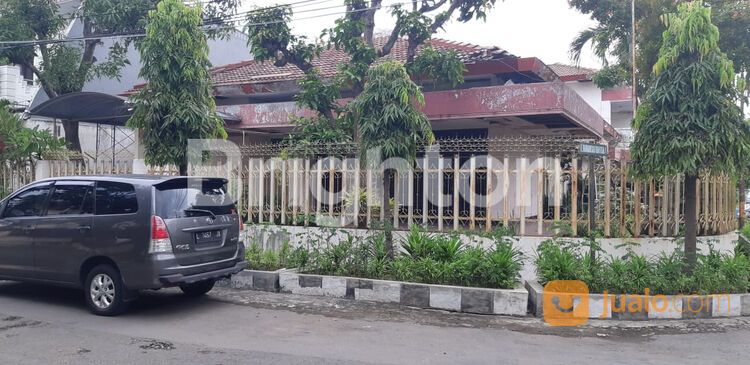 Dharmahusada Indah Utara Akses Jalan Mudah Lokasi Stategis Hook Bangunan Sangat Luas Lingkungan Asri