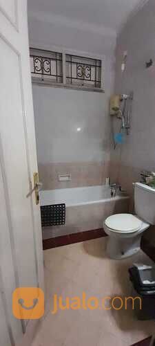 Rumah 2 lantai di Perumahan Kemang Pratama 3,Bekasi