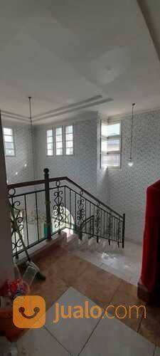 Rumah 2 lantai di Perumahan Kemang Pratama 3,Bekasi