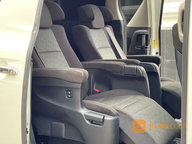 Toyota alphard 2011/2012 SC Audioless CBU Japan (facelift) low km
