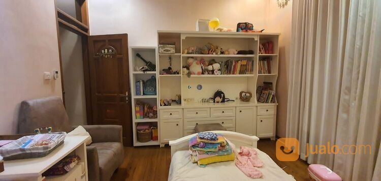 Rumah Luxury 6 Kamar Di Taman Sakura Indah Bandung