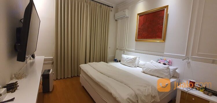 Rumah Luxury 6 Kamar Di Taman Sakura Indah Bandung