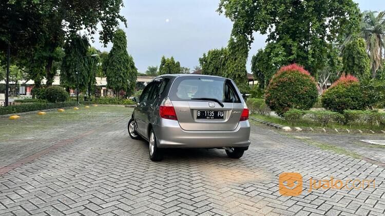 HONDA JAZZ i- DSI 2007 MT low Kilometer ( MOBIL ANTIK!! )