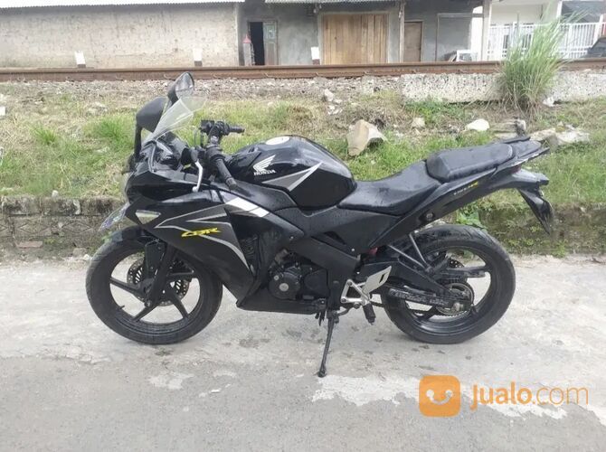 Honda Cbr 150r Tahun 2011