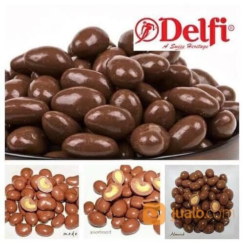 Coklat Almond Delfi
