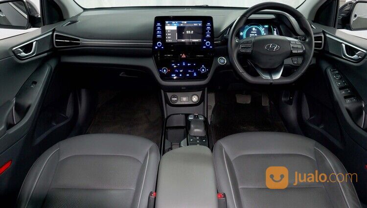 Hyundai Ioniq EV 4X2 Prime 100 AT 2020 Hitam