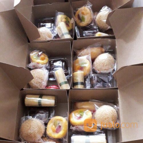 Vendor Snack Box Kue Basah Kue Nampan Terpercaya Di Bogor
