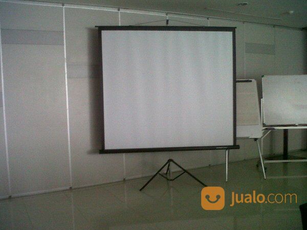 layar proyektor tripod 213cm x 213cm terlaris
