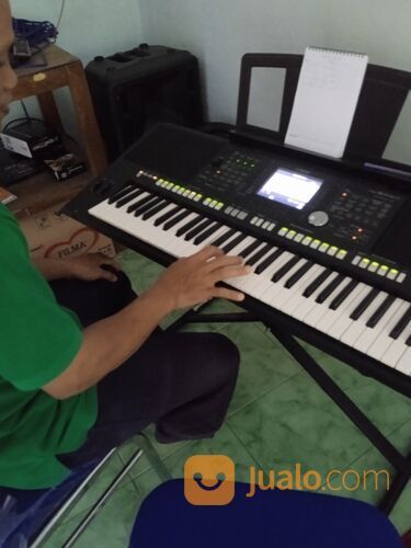 Les Keyboard dan Organ Tunggal di Karangasem Bali Segala Usia