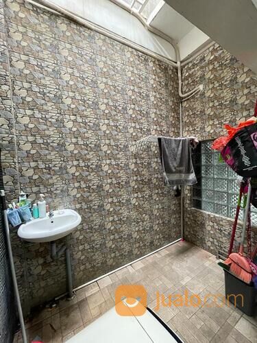 Rumah Komplek Victoria (Jalan Kanal - Titi Kuning) Medan