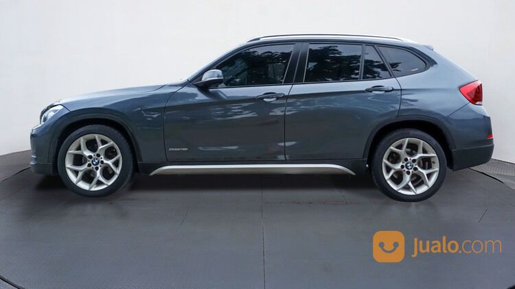 BMW X1 SDrive 18i AT 2013 Abu-Abu