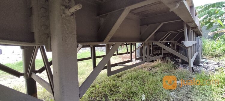 Ekor / Buntut / Trailer. Flat Deck / lantai & Chasis. Simojoyo & Diamond