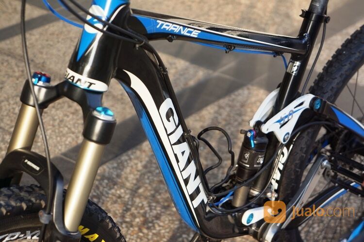 spek sultan MTB Giant Trance sepeda gunung bekas surabaya