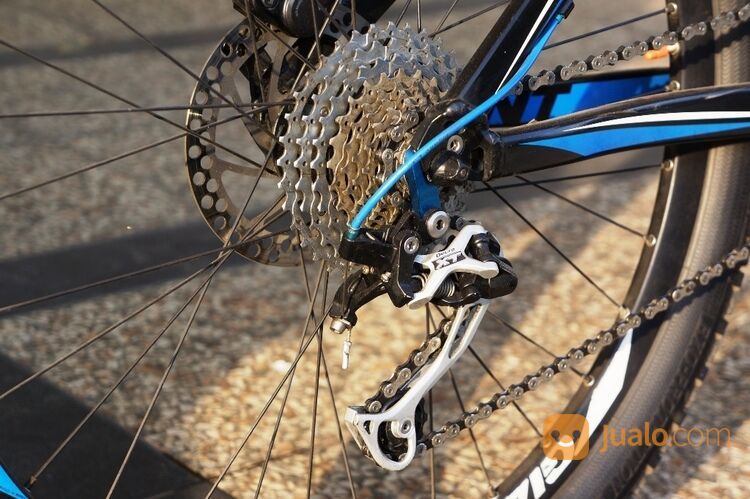 spek sultan MTB Giant Trance sepeda gunung bekas surabaya