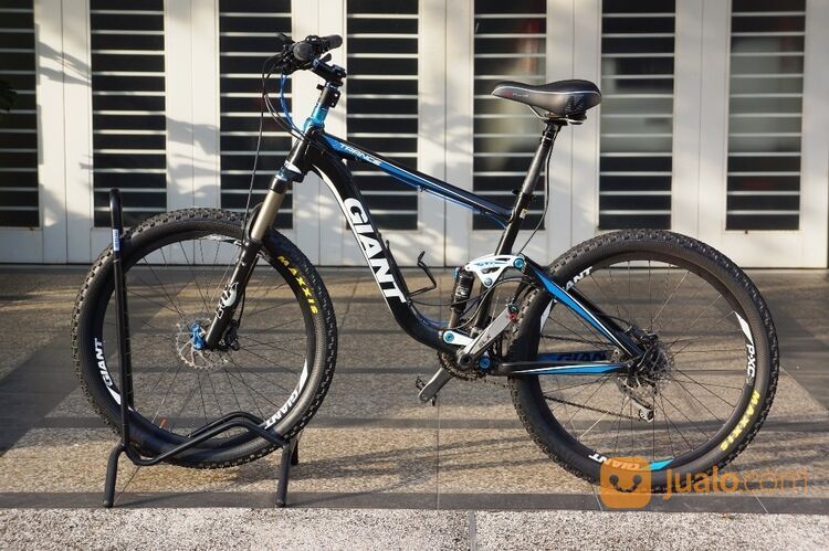spek sultan MTB Giant Trance sepeda gunung bekas surabaya