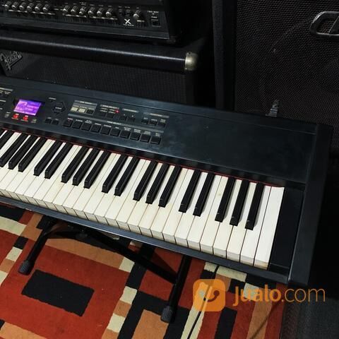 Roland RD700SX Second Like