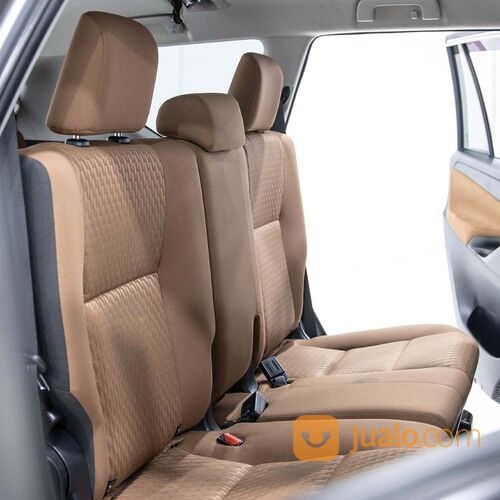 TOYOTA INNOVA (SILVER METALLIC) TYPE G 2.0CC A/T (2016)