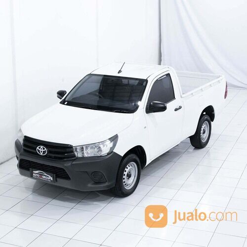 TOYOTA HILUX (SOLID WHITE) TYPE SUPER CAB REVO 2.0CC M/T (2015)