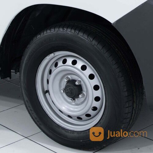 TOYOTA HILUX (SOLID WHITE) TYPE SUPER CAB REVO 2.0CC M/T (2015)