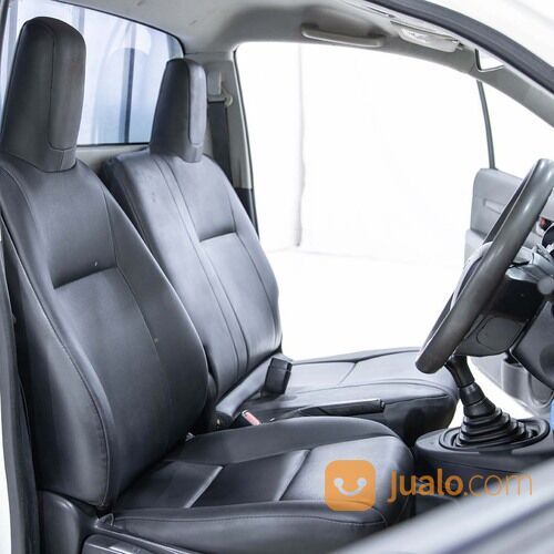 TOYOTA HILUX (SOLID WHITE) TYPE SUPER CAB REVO 2.0CC M/T (2015)