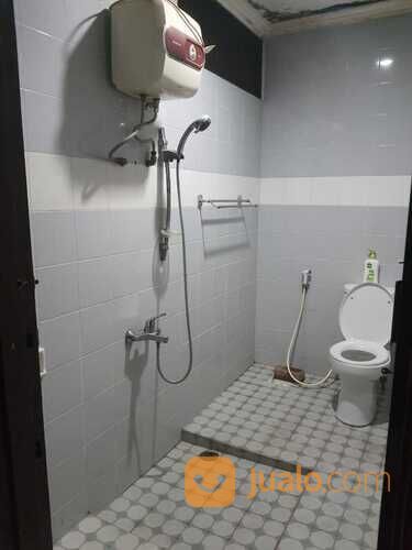 Rumah di Metlend Cakung Jakarta Timur. Kondisi Rapi, Bersih dan Siap Huni.