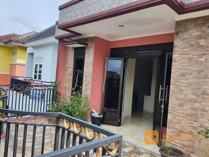 Rumah di Metlend Cakung Jakarta Timur. Kondisi Rapi, Bersih dan Siap Huni.