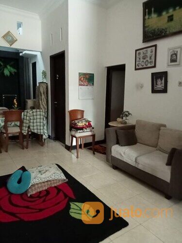 Rumah lt 140 m2 di perum billymoon , pondok kelapa , jakarta timur murah