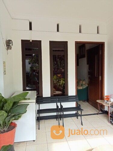 Rumah lt 140 m2 di perum billymoon , pondok kelapa , jakarta timur murah