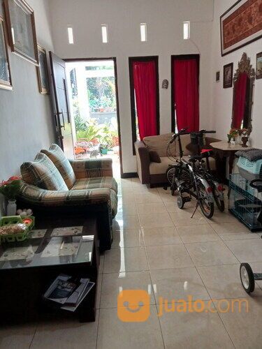 Rumah lt 140 m2 di perum billymoon , pondok kelapa , jakarta timur murah