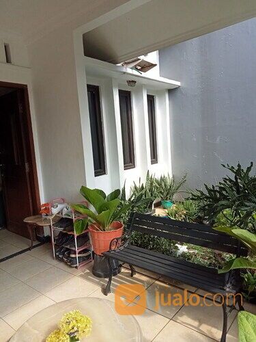 Rumah lt 140 m2 di perum billymoon , pondok kelapa , jakarta timur murah