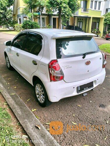 Toyota ETIOS VALCO 2015 Good condition Pajak baru bayar 5-23 NO PR NO PUSING ( Sngt terawat )
