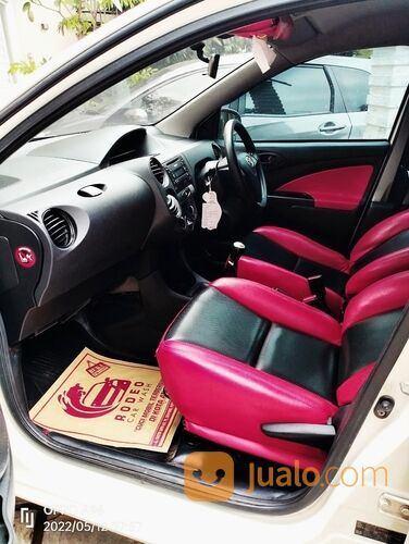Toyota ETIOS VALCO 2015 Good condition Pajak baru bayar 5-23 NO PR NO PUSING ( Sngt terawat )