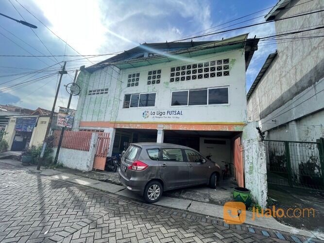 Lapangan Futsal di Petemon Simomulyo Jalan Tangkis Turi Bisa Untuk Pasif Income Bangunan Bagus Kokoh