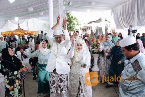 Jasa Mapag Pengantin Aki Lengser Dan Sawer Adat Sunda