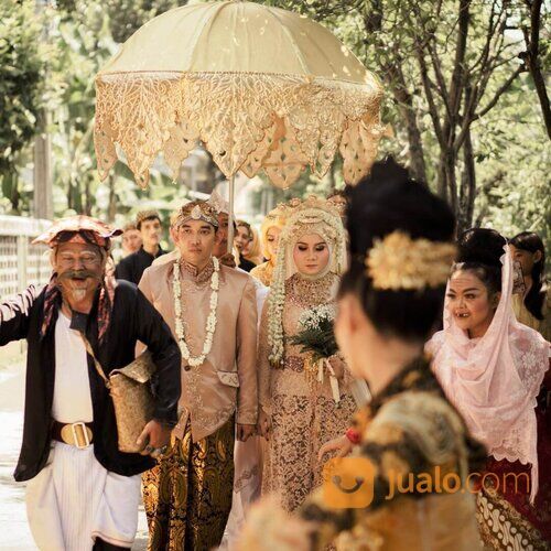 Jasa Mapag Pengantin Aki Lengser Dan Sawer Adat Sunda