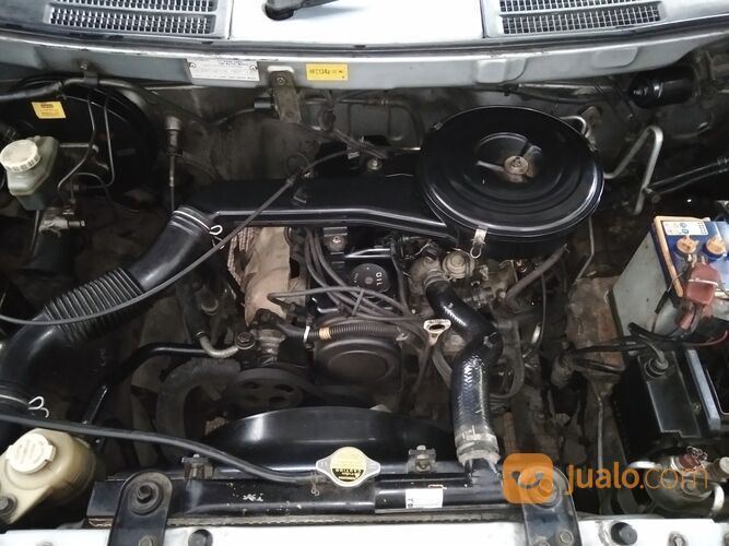 Mitsubishi Kuda Grandia 1.6 Bensin