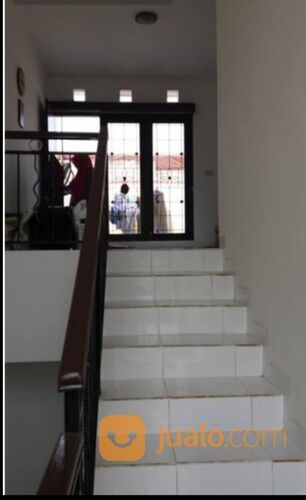 Rumah second di gardenia estate Ciputat