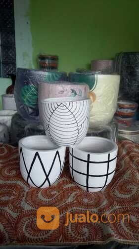 Pot Gerabah Lukis Unik dan Cantik, dapatkan engan harga murah langsung pengrajin jogja