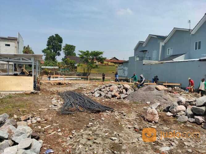 Rumah Rooftop Mewah 3LT dekat AEON Mall BSD Bintaro Jakarta Selatan Tangerang