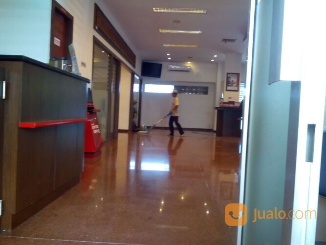 JASA POLES LANTAI MARMER, TERASO, KERAMIK, LANTAI ACIAN DI SURABAYA