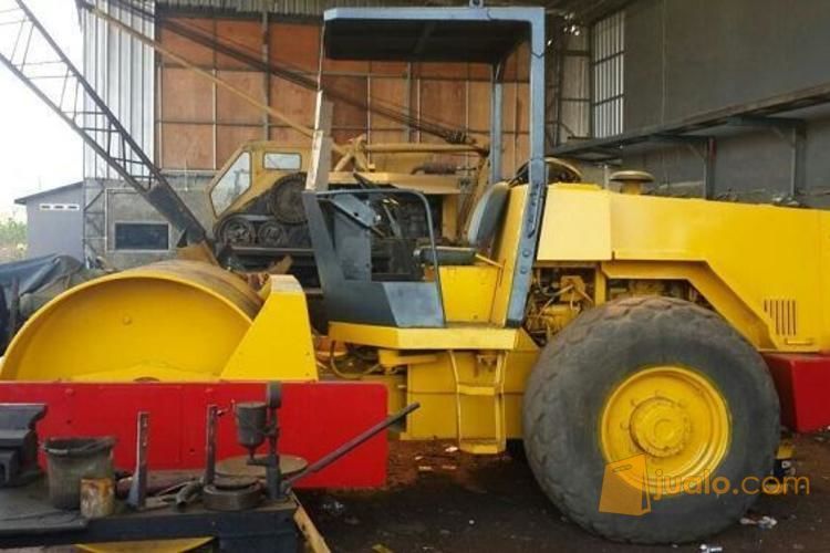 VIBRO / COMPACTOR DYNAPAC CA25